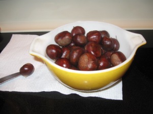 Bowl of boiled chestnuts